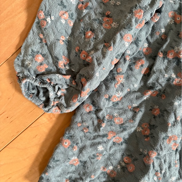 Zara Blue Floral Ruffle Top - Picture 3 of 5